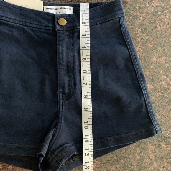 American Apparel size XS dark wash Easy Jean short - Picture 9 of 9